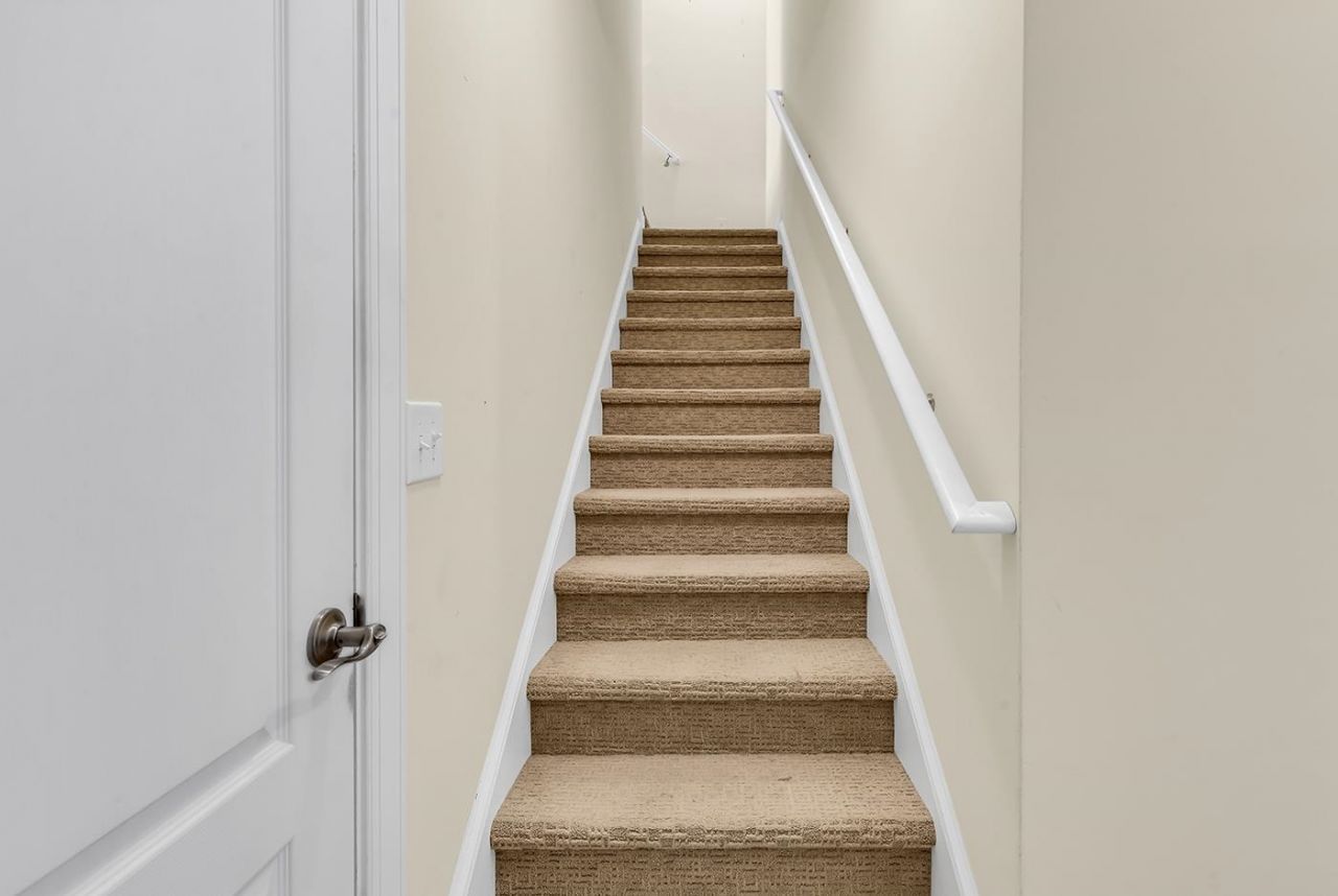 220 Swallowtail Ct. Photo 45