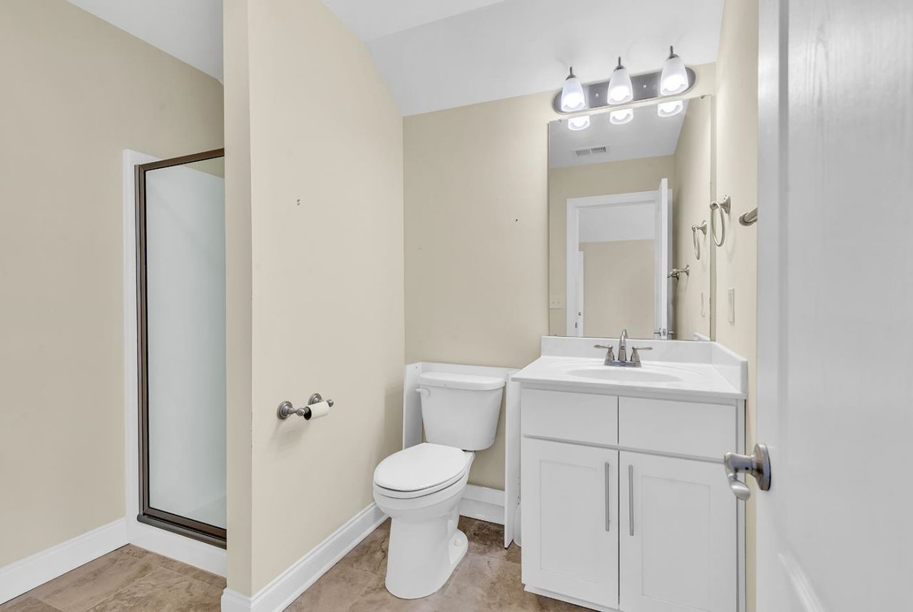 220 Swallowtail Ct. Photo 49