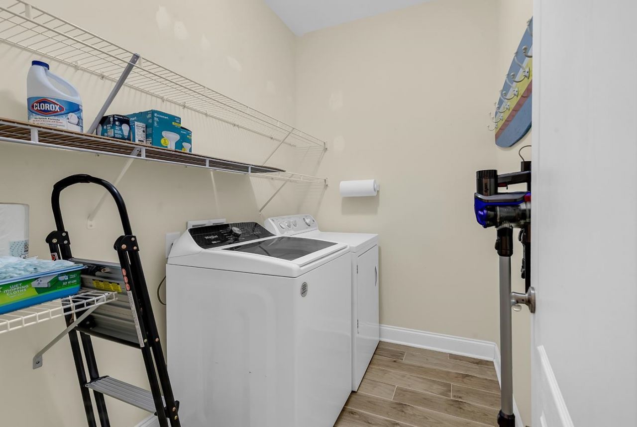 220 Swallowtail Ct. Photo 50