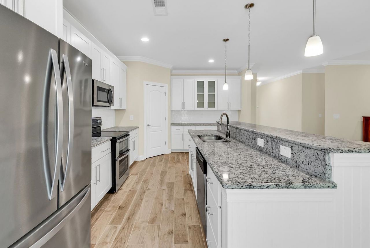 220 Swallowtail Ct. Photo 8