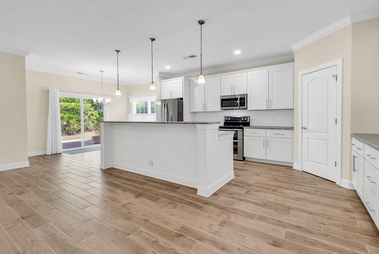 220 Swallowtail Ct. Photo 8