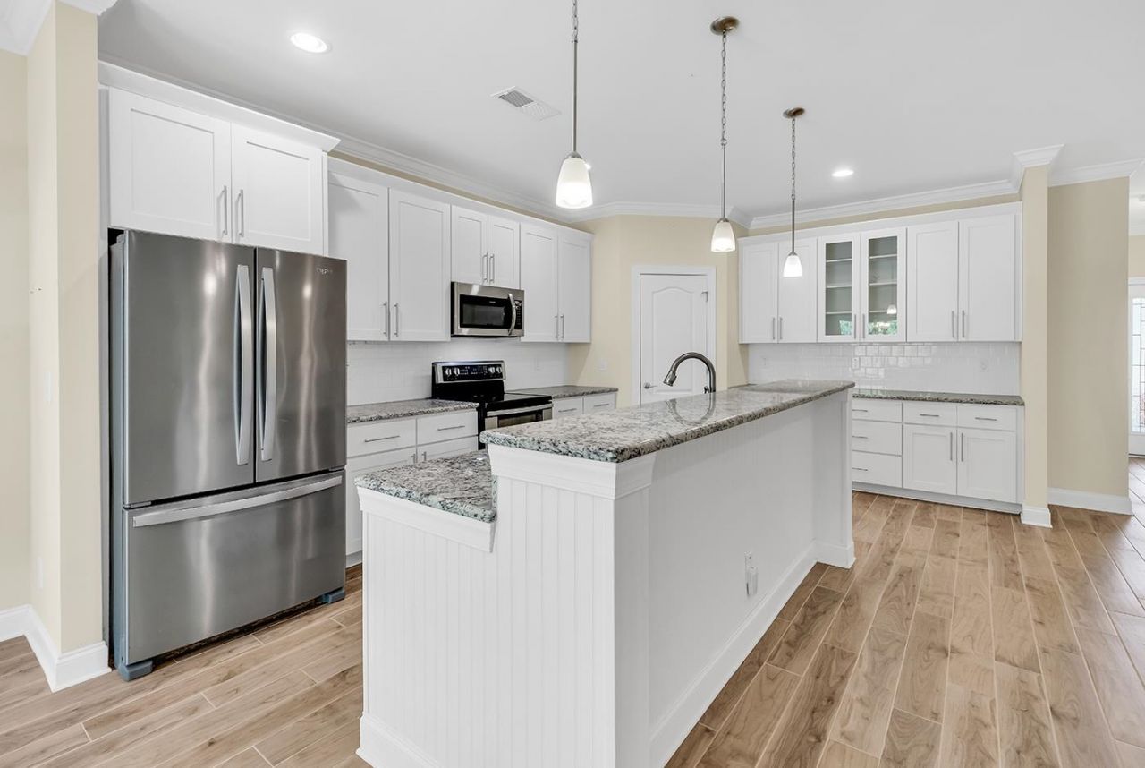 220 Swallowtail Ct. Photo 9