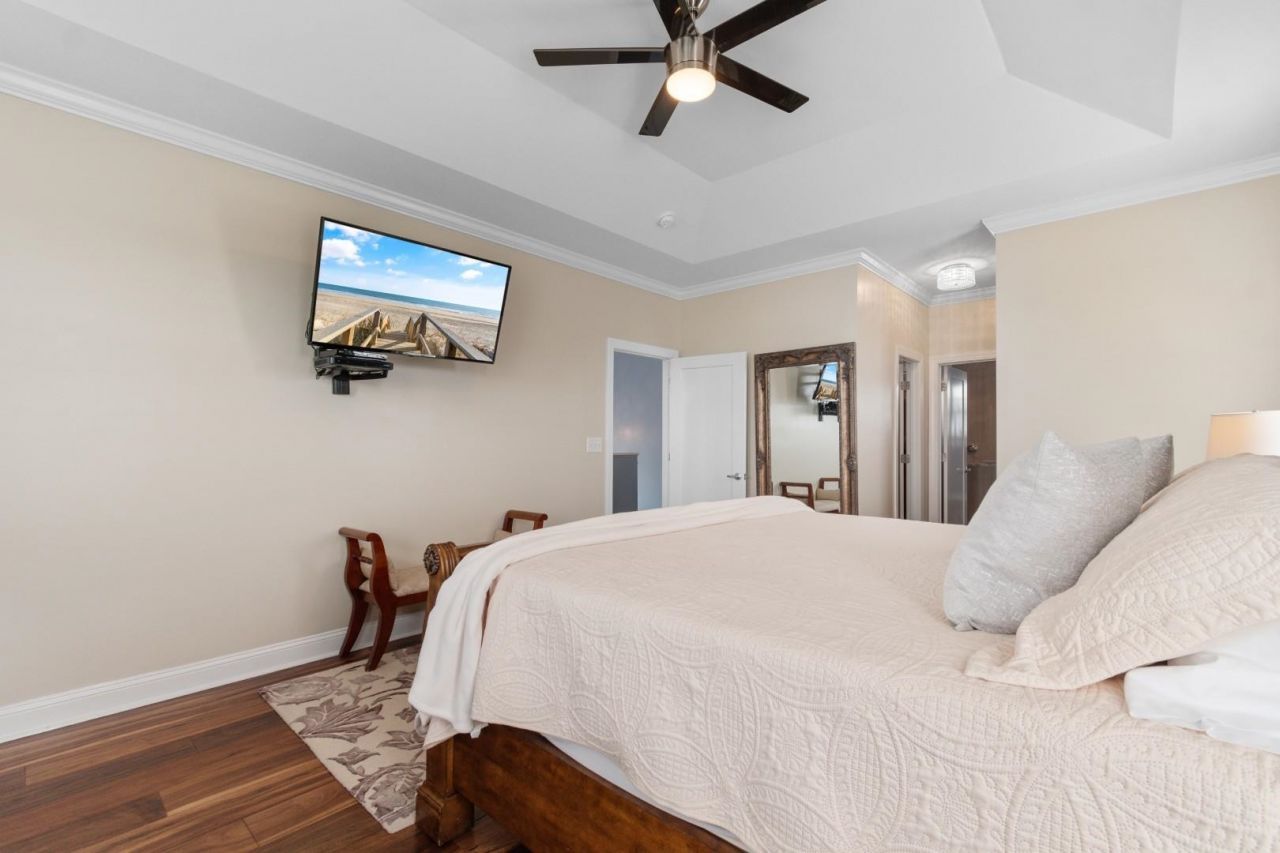 338 Harbour View Dr. Photo 13