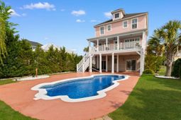 338 Harbour View Dr. photo 4