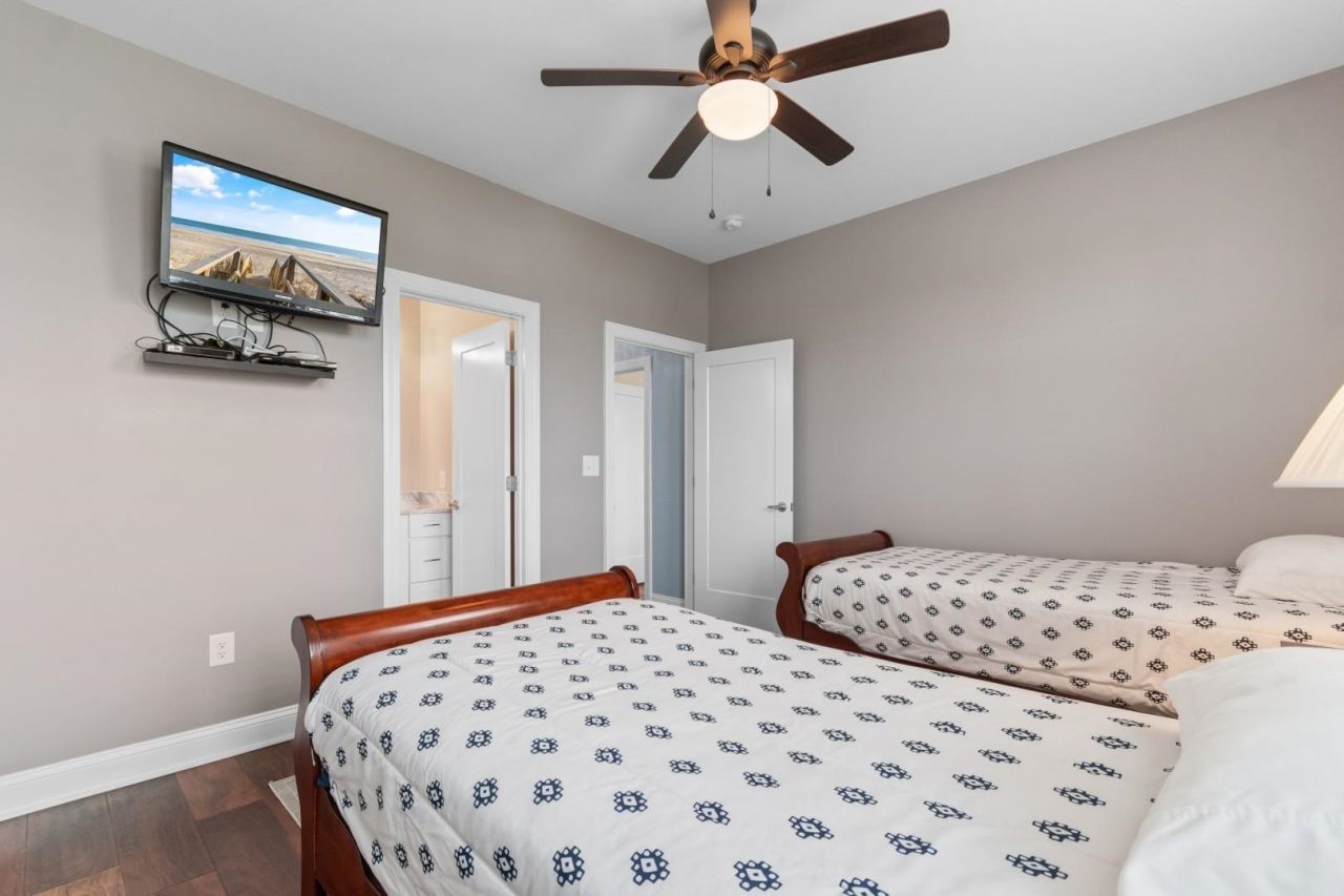 338 Harbour View Dr. Photo 20