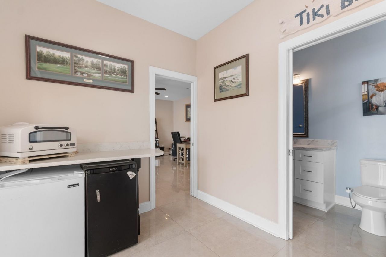 338 Harbour View Dr. Photo 27