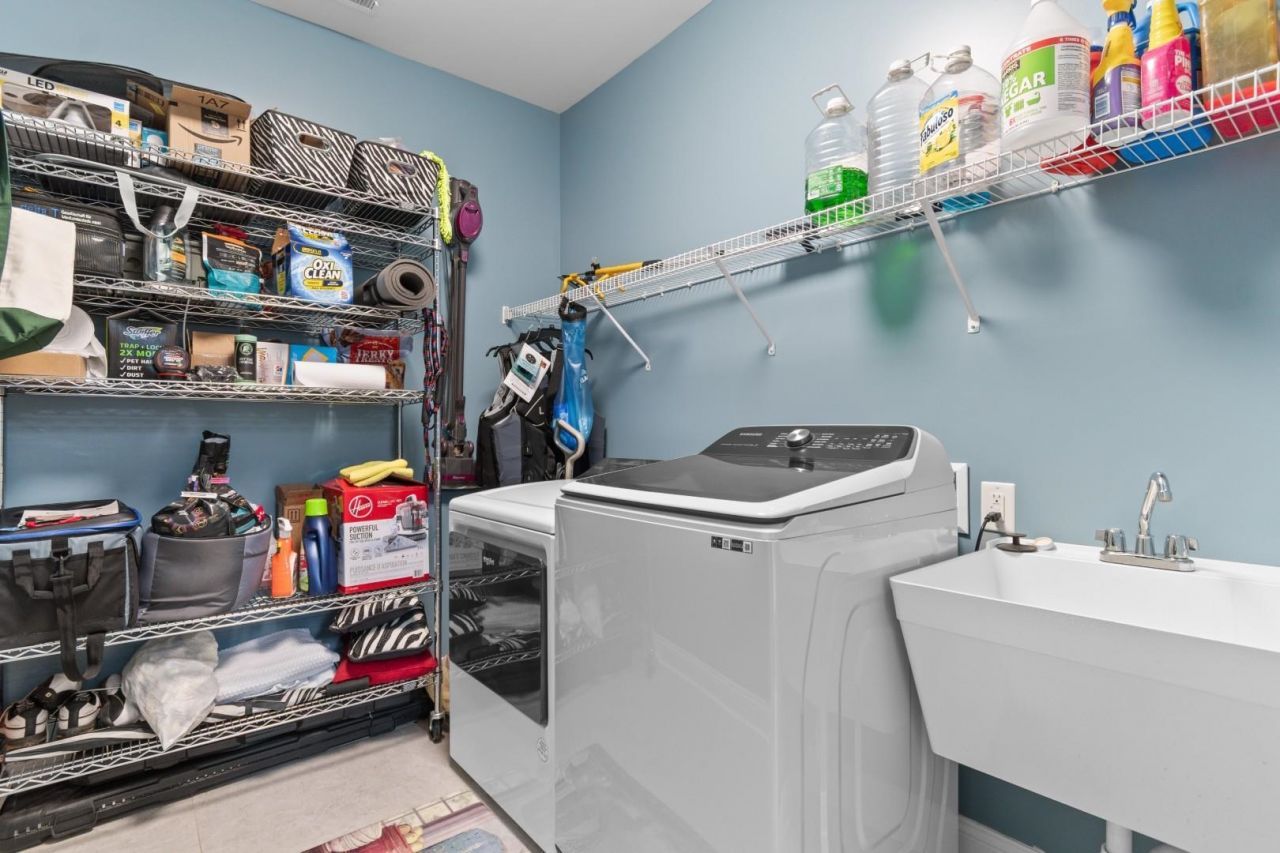 338 Harbour View Dr. Photo 31