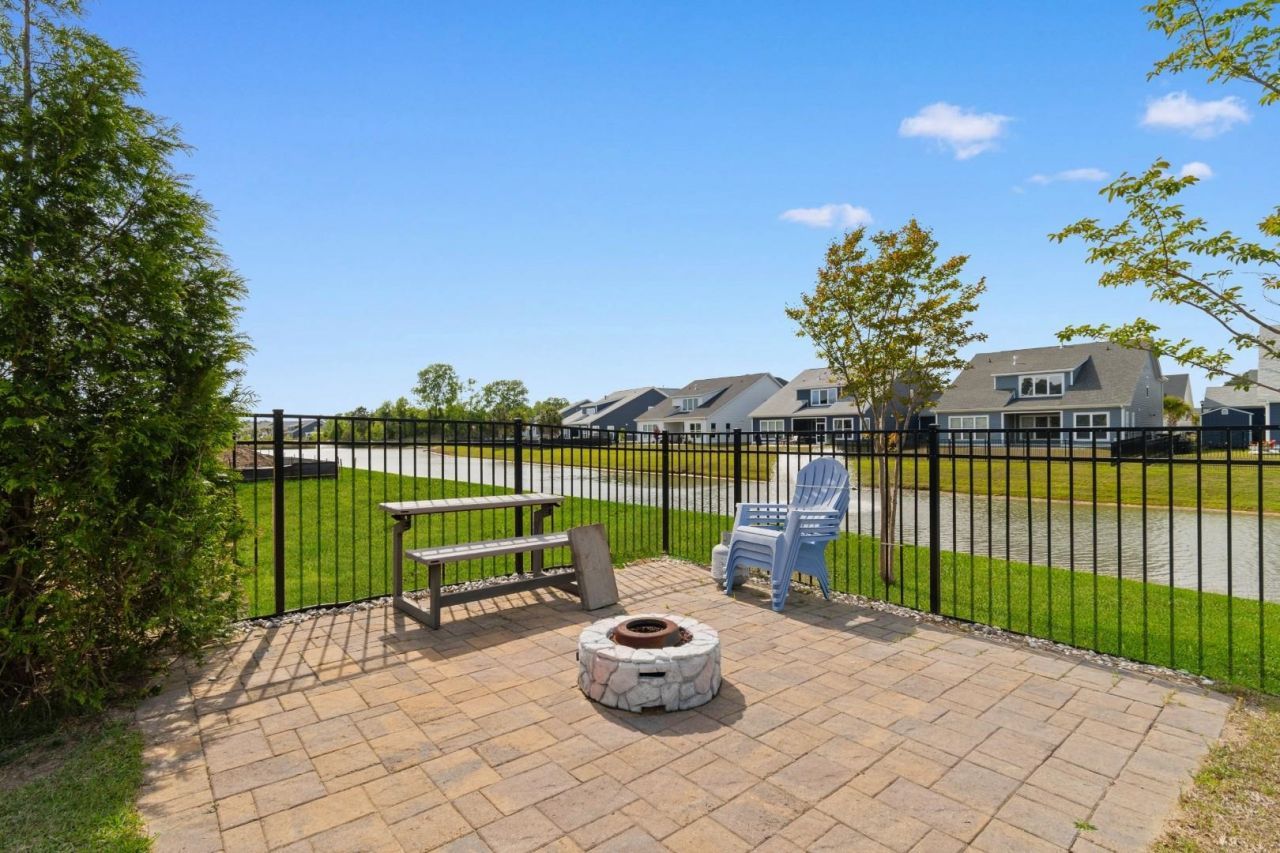 338 Harbour View Dr. Photo 38