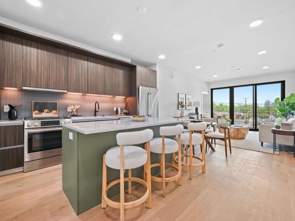 2209 S 1st ST, Unit 209, Austin, TX 78704