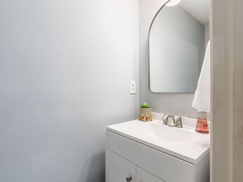 3710 Harborough Drive, Columbus, OH 43230 Photo 14