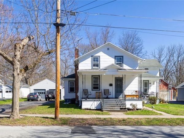 31 Maplewood Avenue, Honeoye Falls, NY 14472