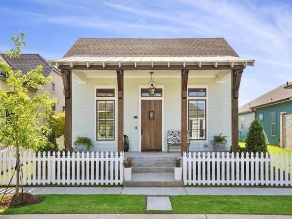 903 BEAUREGARD Parkway, Covington, LA 70433