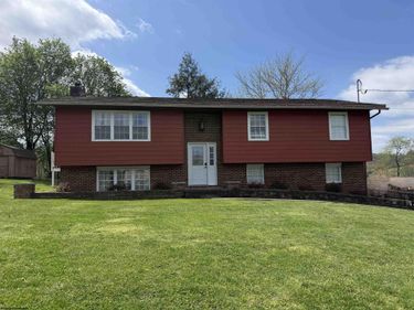 189 Meadow View Lane, Morgantown, WV 26508