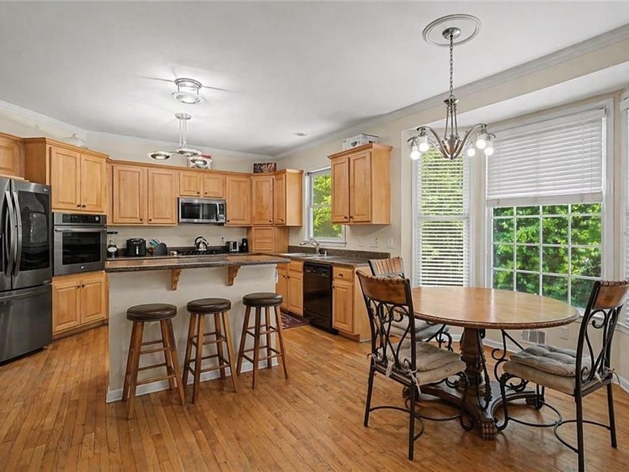 Property Image 6