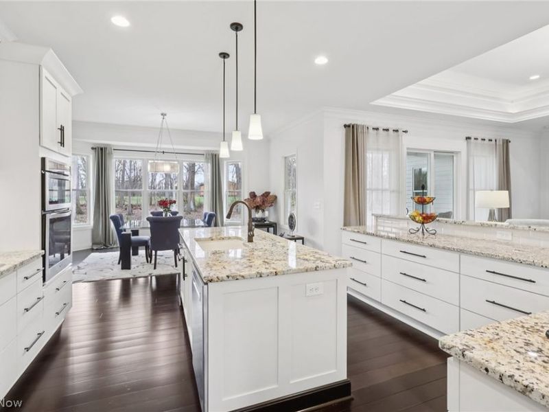 380 Crown Ridge Drive, Cuyahoga Falls, OH 44223 Photo 13