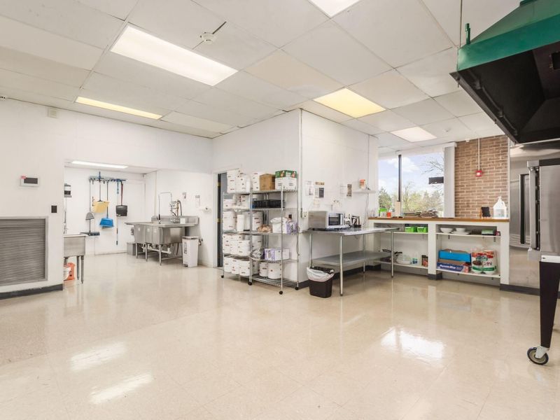 3719 Broadway, Grove City, OH 43123 Photo 11