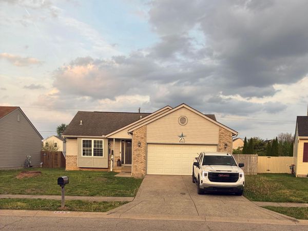 4382 Catamaran Drive, Columbus, OH 43207