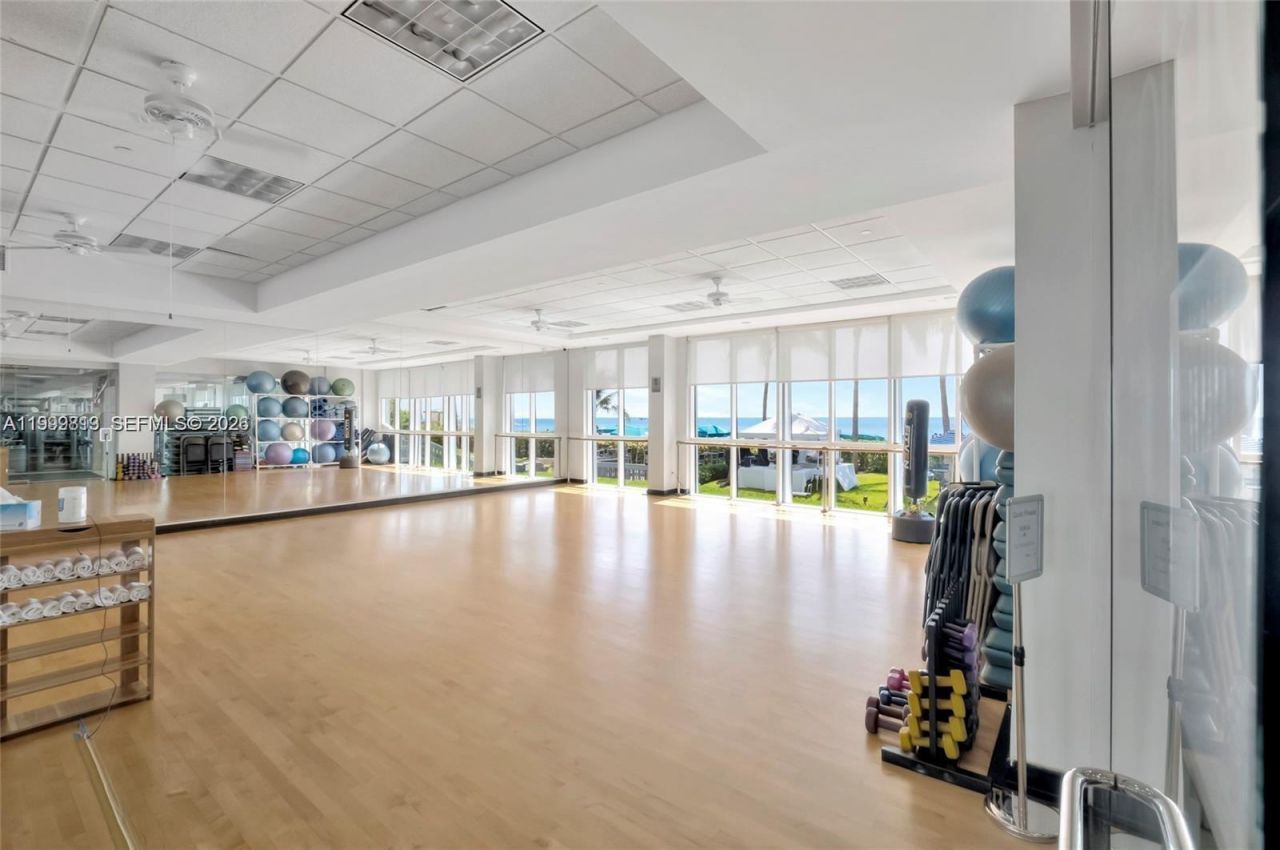 16425 Collins Ave, Unit 1612, Sunny Isles Beach, FL 33160 Photo