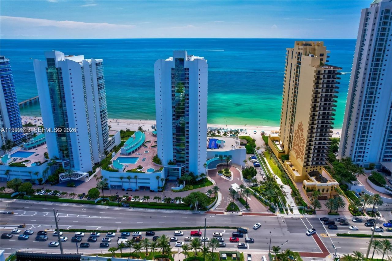 16425 Collins Ave, Unit 1612, Sunny Isles Beach, FL 33160 Photo