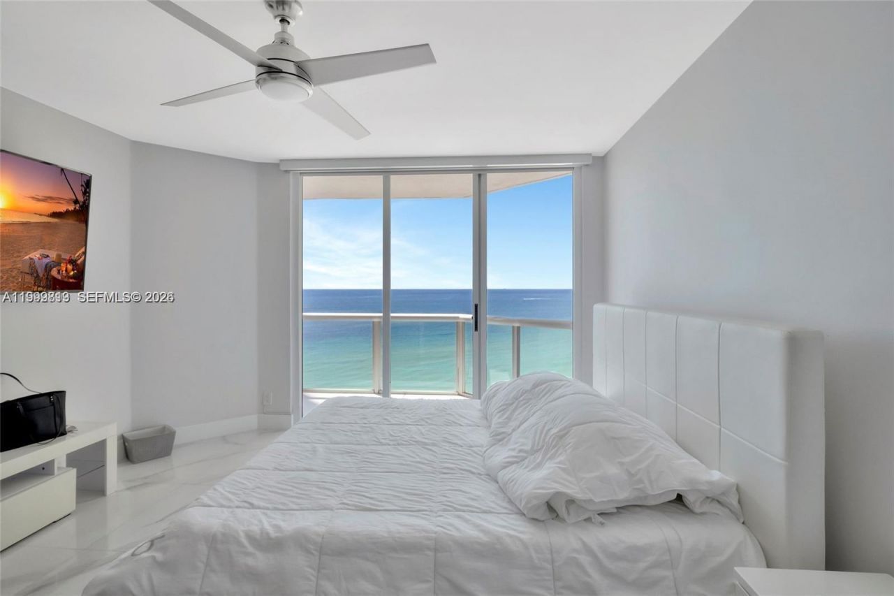 16425 Collins Ave, Unit 1612, Sunny Isles Beach, FL 33160 Photo