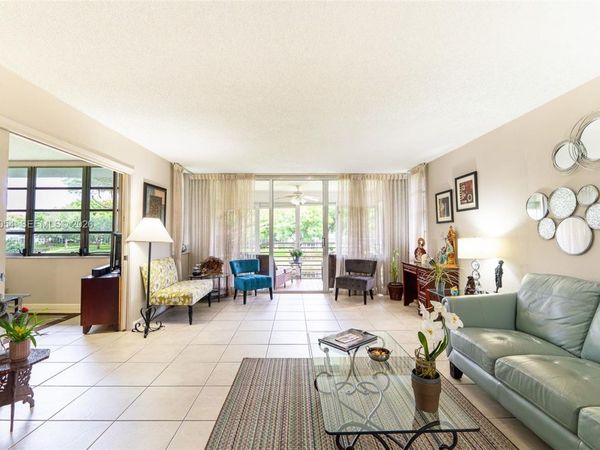 4221 W Palm Aire Dr, Unit 203, Pompano Beach, FL 33069