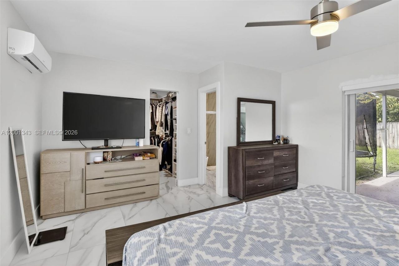 9280 SW 55th Ct, Cooper City, FL 33328 Photo