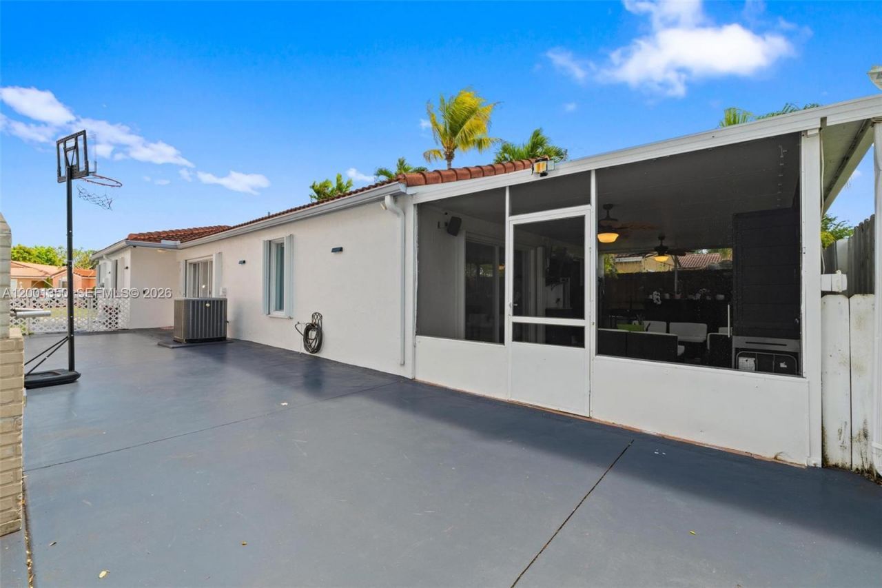 17434 SW 143rd Pl, Miami, FL 33177 Photo