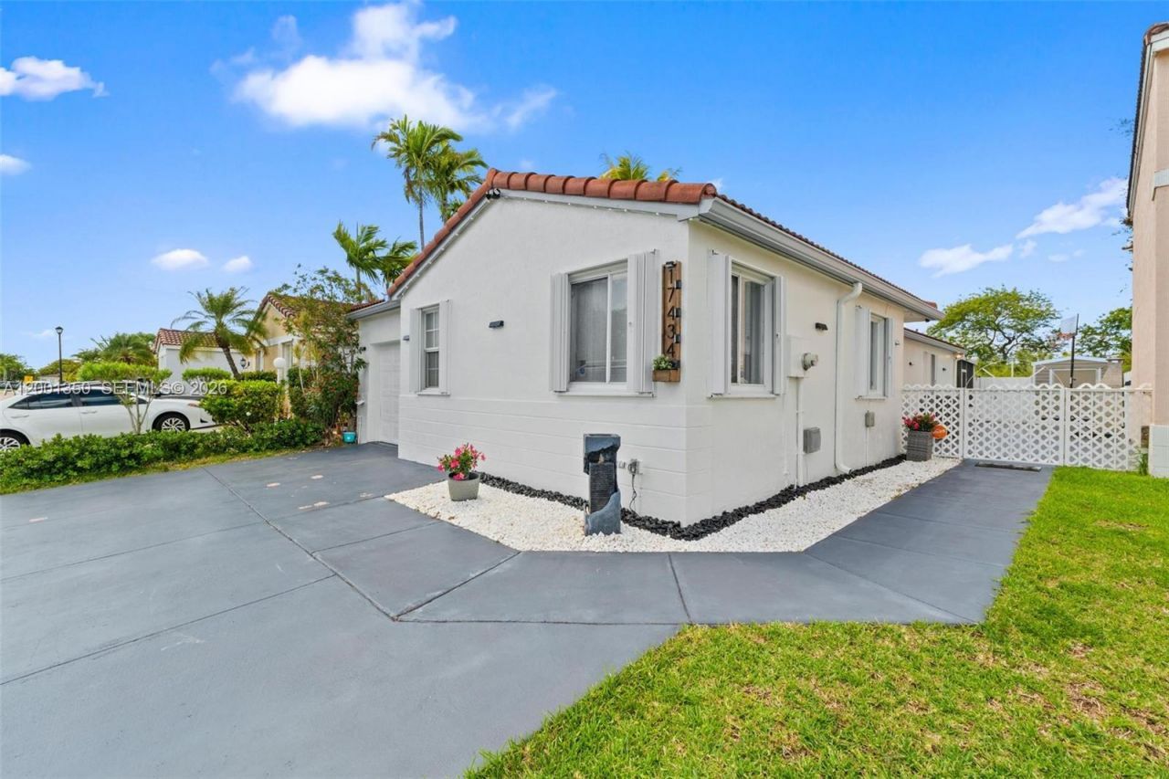 17434 SW 143rd Pl, Miami, FL 33177 Photo