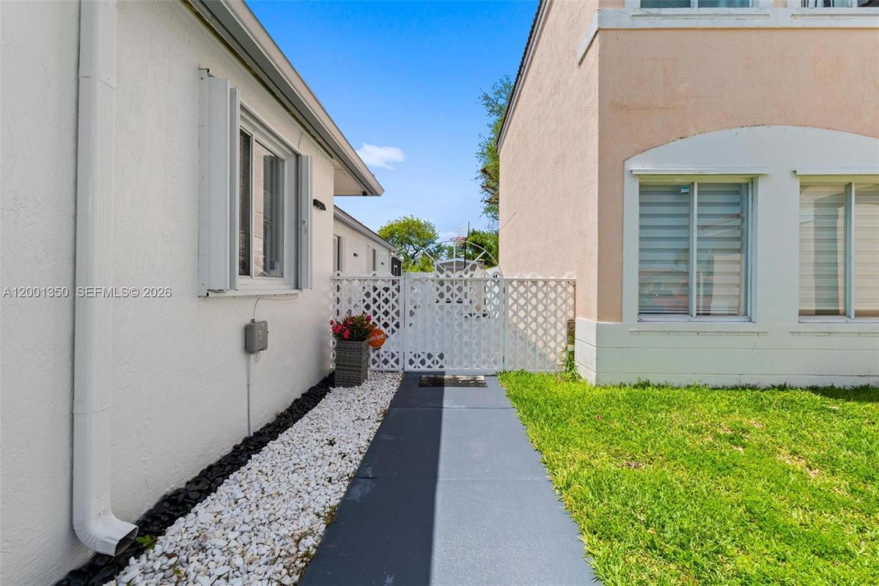 17434 SW 143rd Pl, Miami, FL 33177 Photo