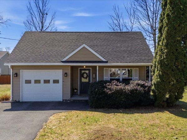 17 Franklin Street, Glens Falls, NY 12801