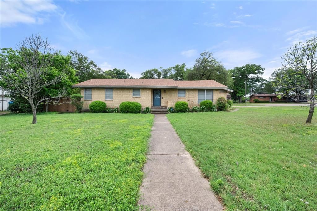 2266 Myrtlewood Drive, Dallas, TX 75232 Main Photo