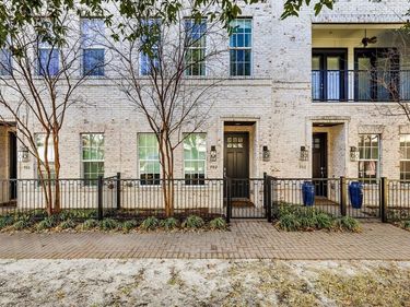 7333 Valley View Lane, Unit 702, Dallas, TX 75240