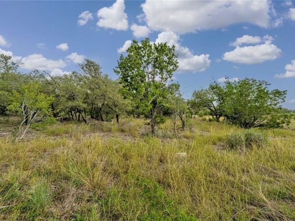 104 Rocky Summit CT, Spicewood, TX 78669