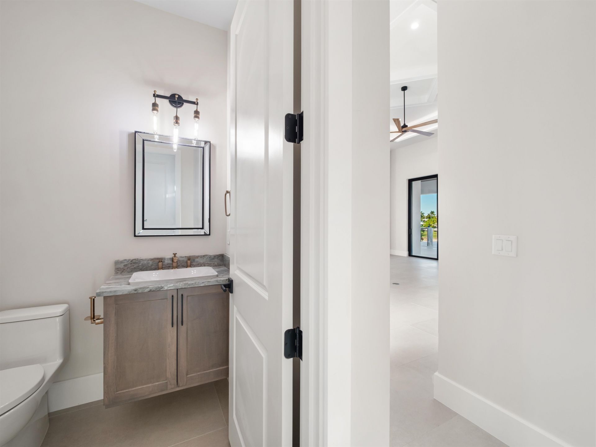 111 Montrose Dr, Fort Myers, FL 33919 Photo