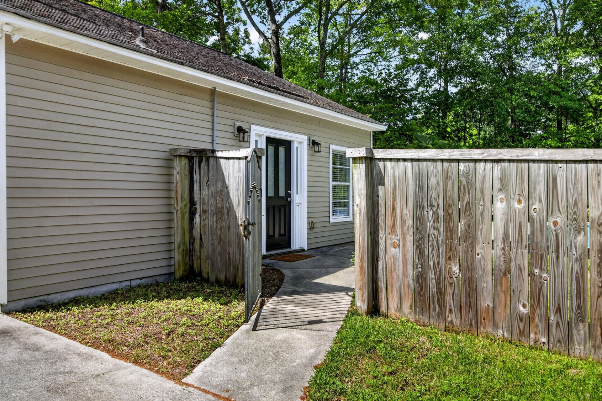 105 Cantering Hills Lane Photo 44