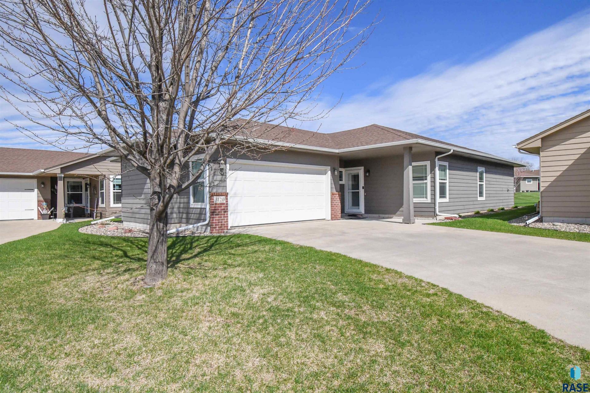 3120 S Sandlot Ave Sioux Falls, SD 57110