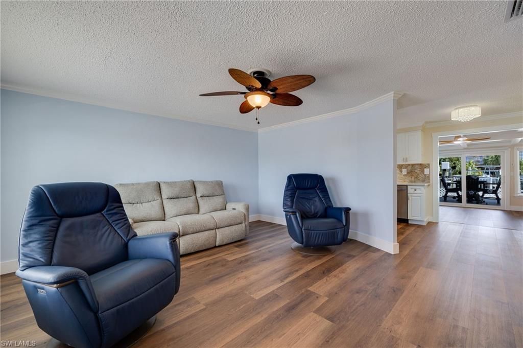 2639 Bridgeview St , Matlacha, FL 33993 Photo