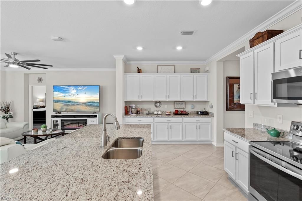 4392 Lemongrass Dr, Fort Myers, FL 33916 Photo