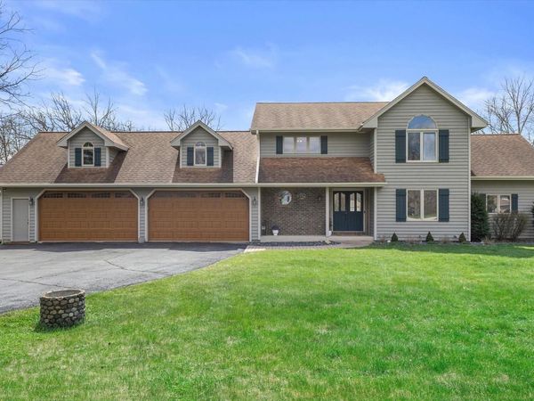 26041 Deer Ridge TRAIL, Waterford, WI 53185