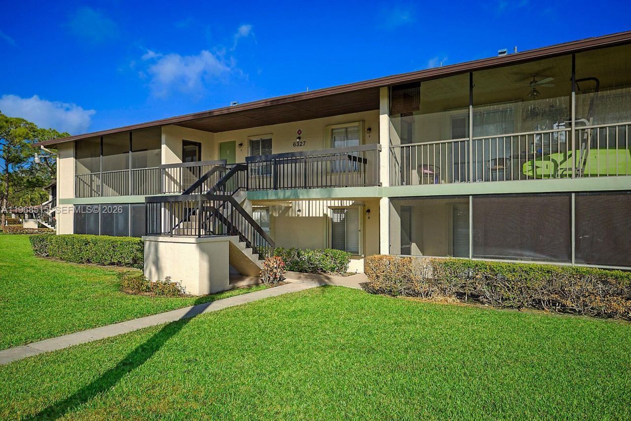 6327 Chasewood Drive, Unit E, Jupiter, FL 33458 Photo
