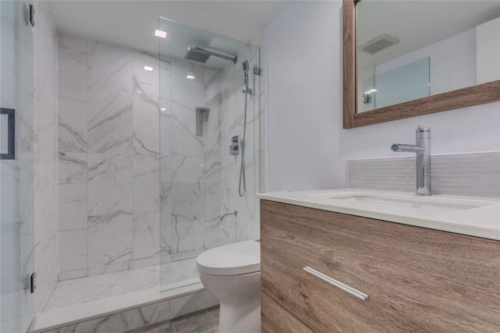 625 Oaks Drive, Unit 1007, Pompano Beach, FL 33069 Photo