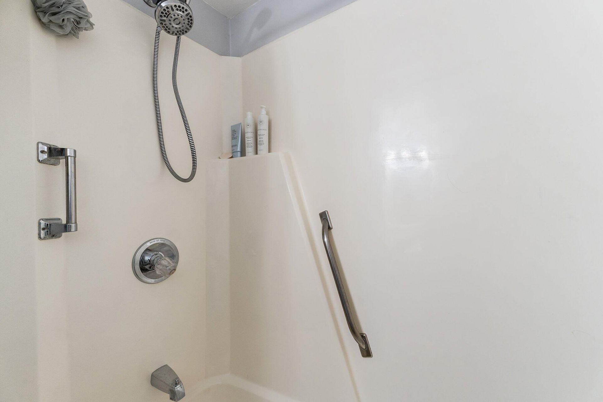 671 SW South River Drive, Unit 105, Stuart, FL 34997 Photo