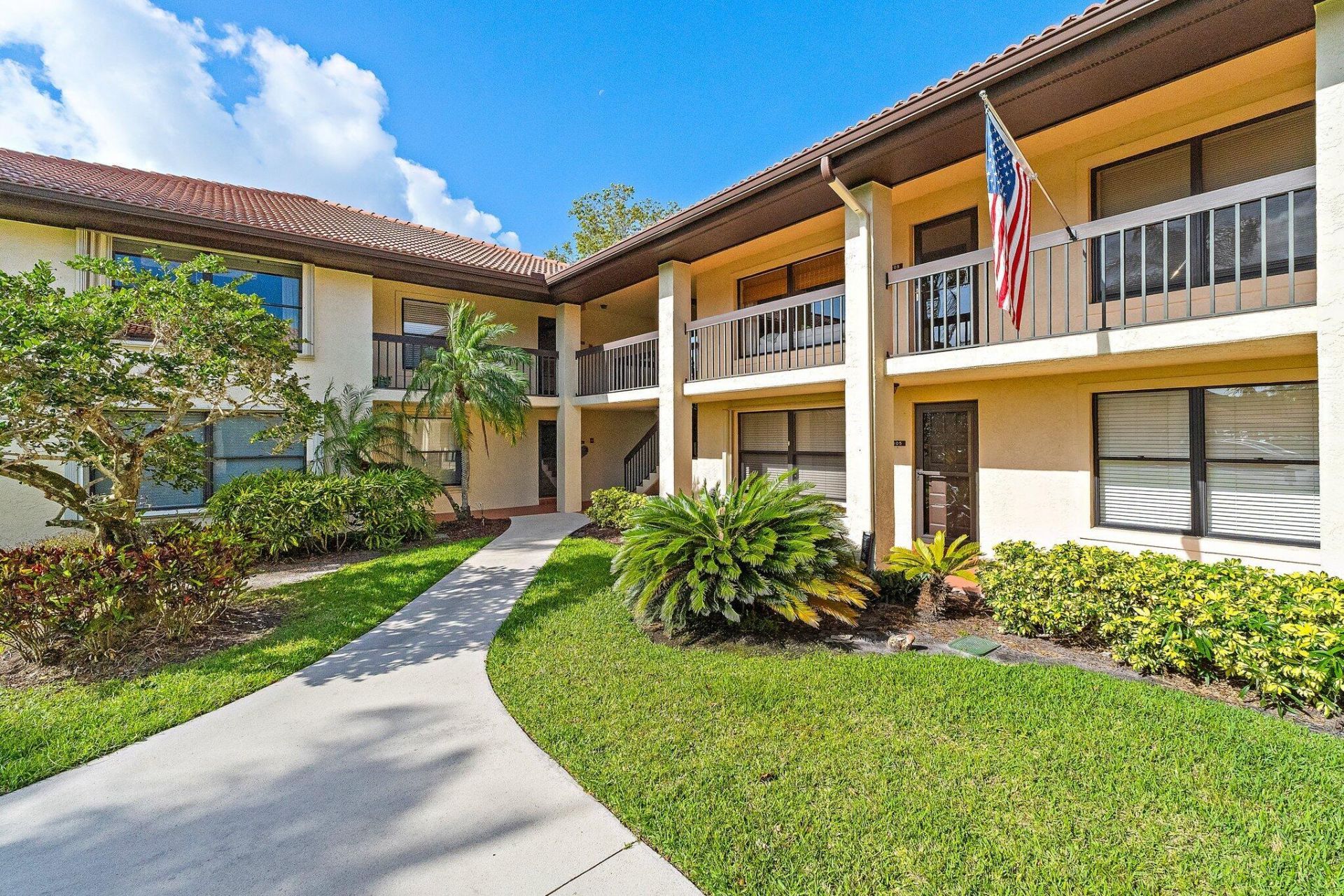 671 SW South River Drive, Unit 105, Stuart, FL 34997 Photo