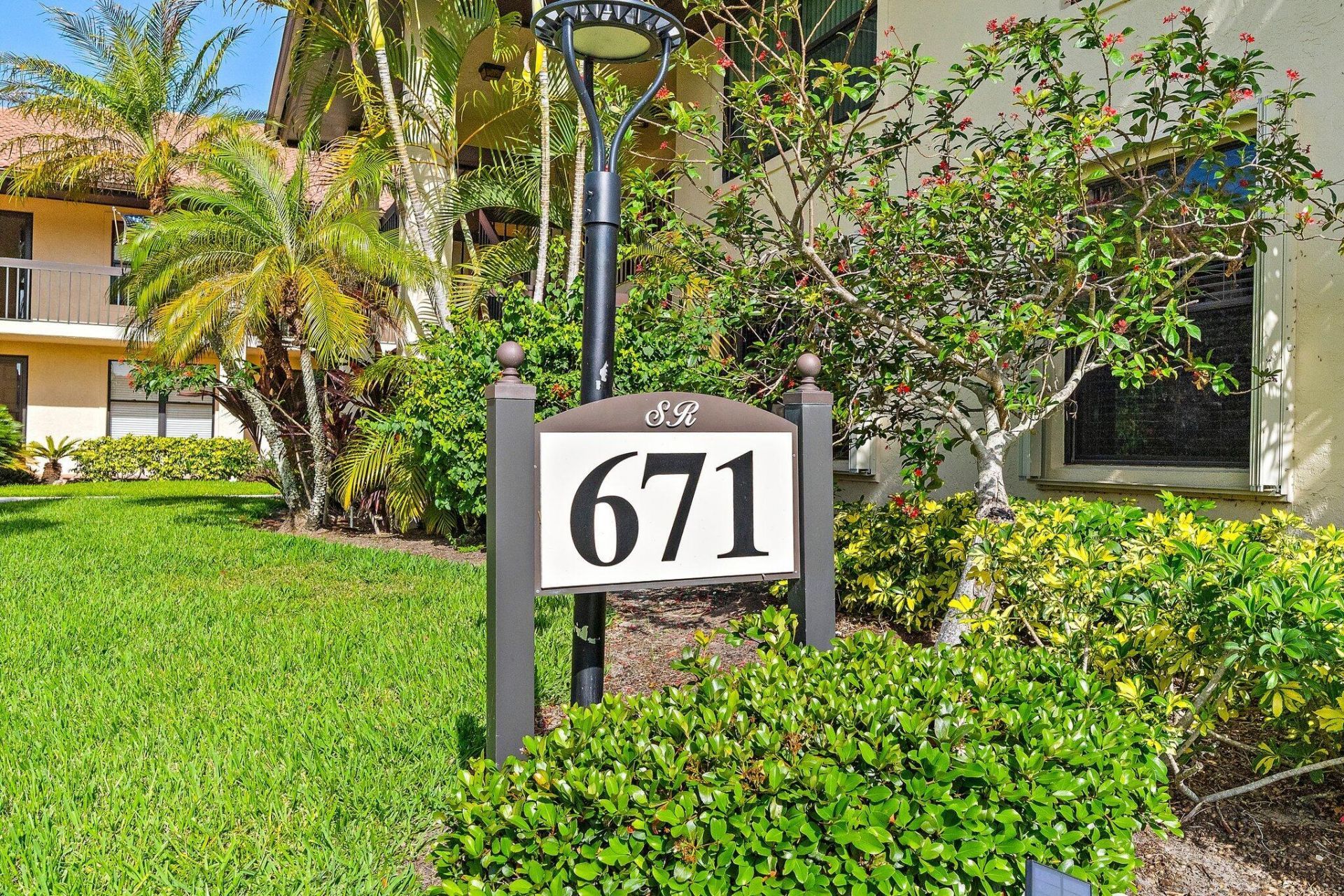 671 SW South River Drive, Unit 105, Stuart, FL 34997 Photo