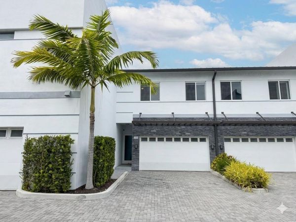 1114 NE 14th Avenue, Fort Lauderdale, FL 33304