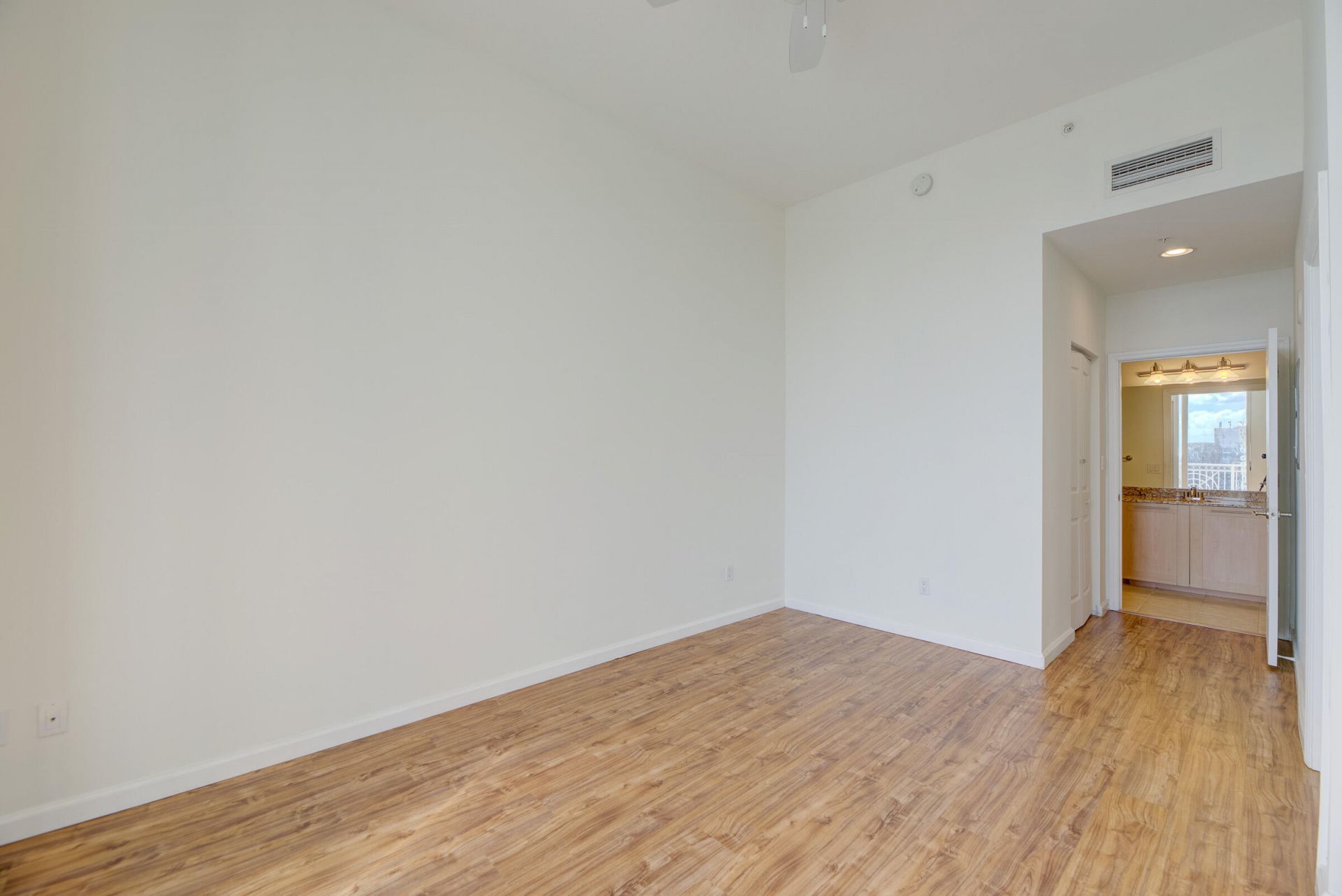 511 SE 5th Avenue, Unit 1913, Fort Lauderdale, FL 33301 Photo