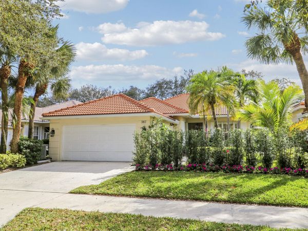 387 Kelsey Park Drive, Palm Beach Gardens, FL 33410
