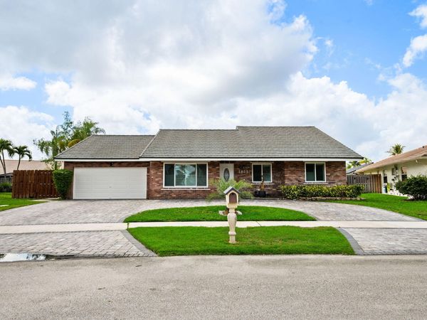 1905 NW 78th Avenue, Margate, FL 33063