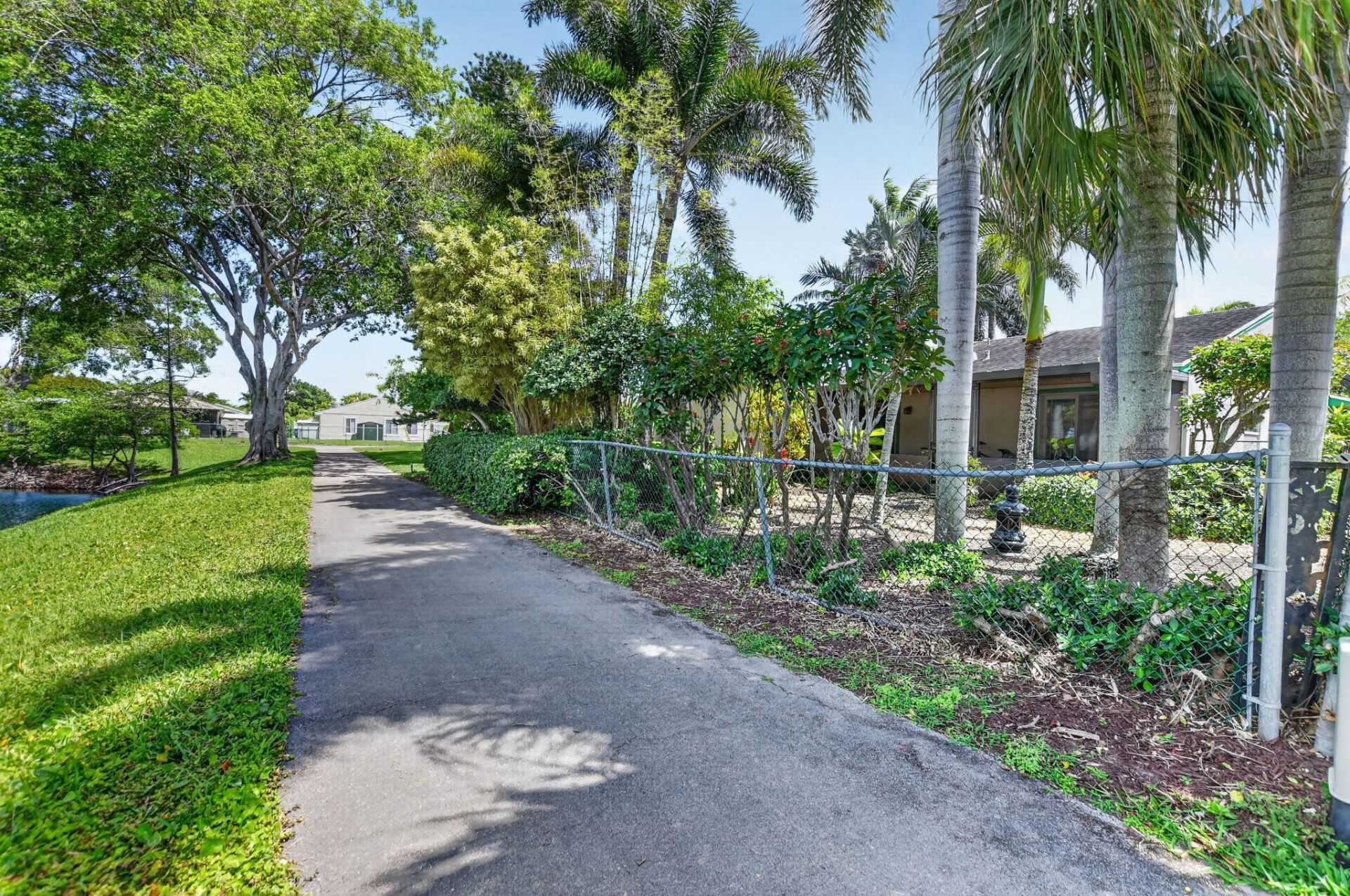 8353 Huntsman Place, Boca Raton, FL 33433 Photo