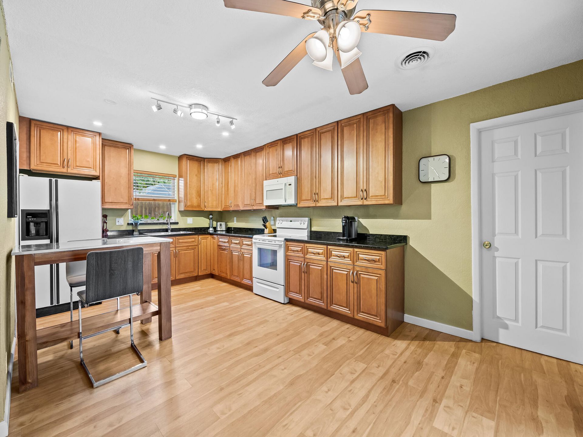 1320 SW 55th Avenue, Plantation, FL 33317 Photo